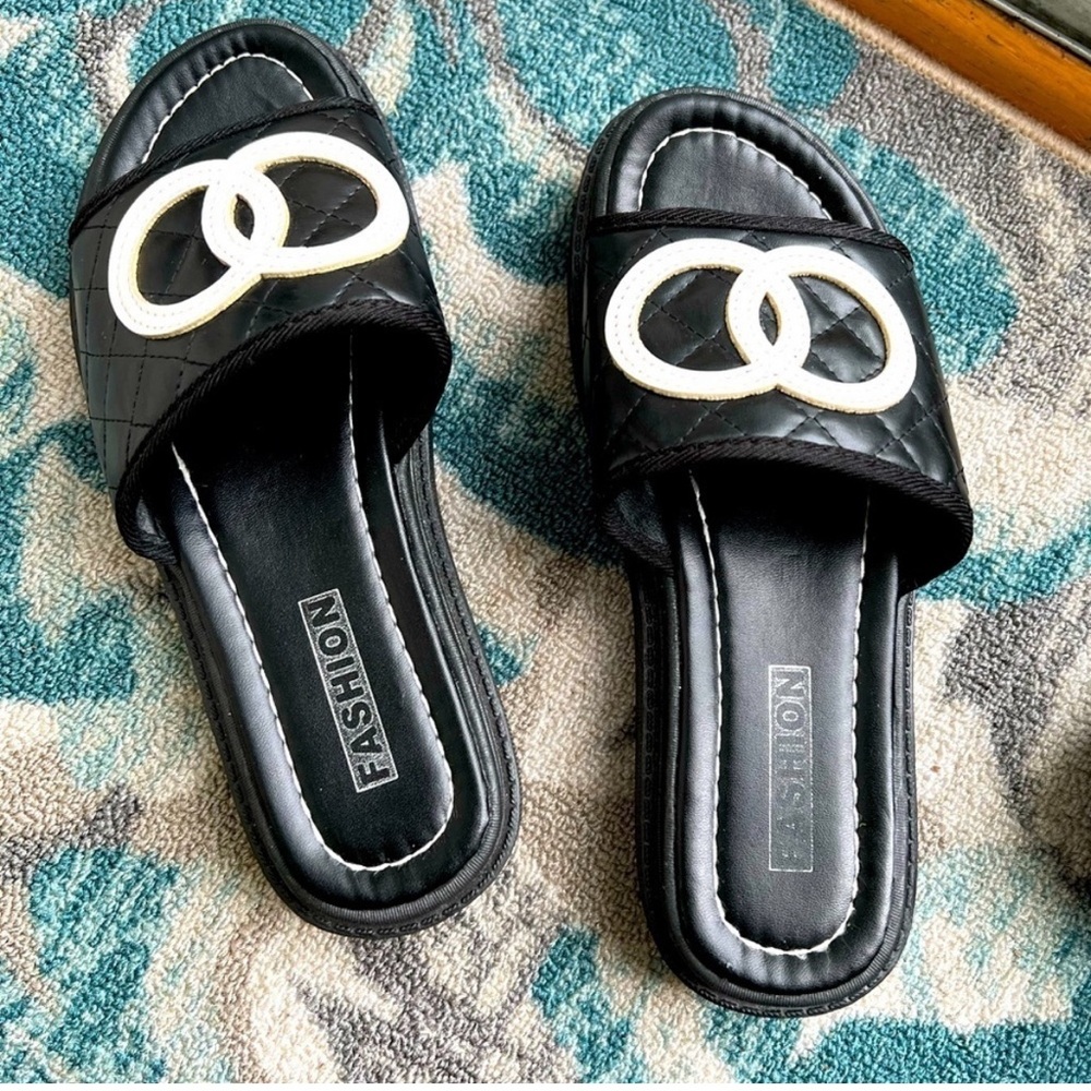 FASHION Sandals